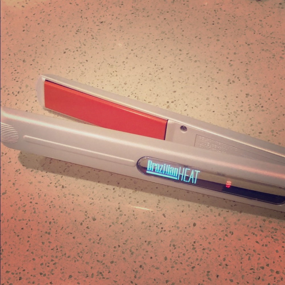 Brazilian Heat- Hair Straightener